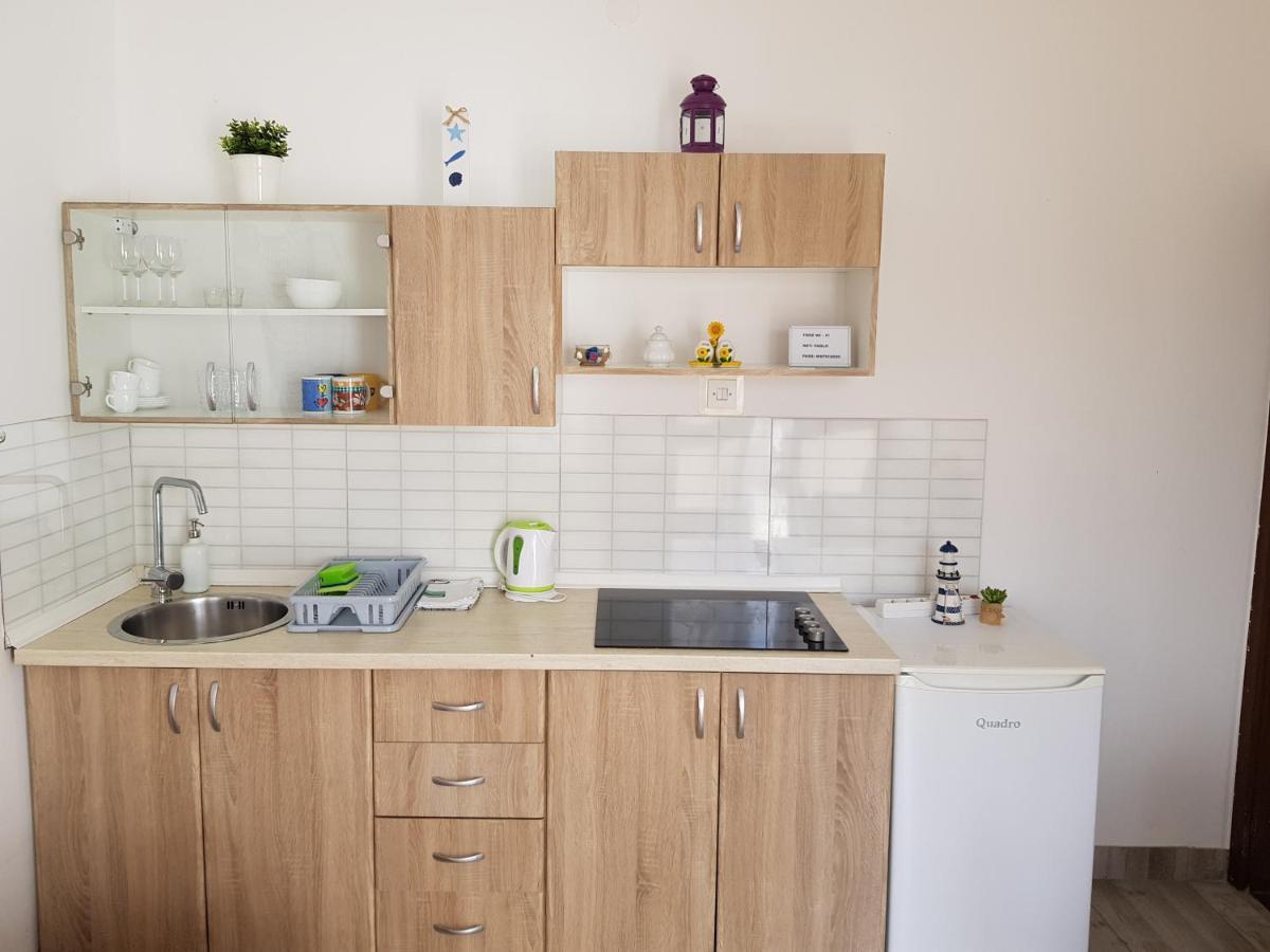 Apartments Dora And Tonka Krk بورات المظهر الخارجي الصورة