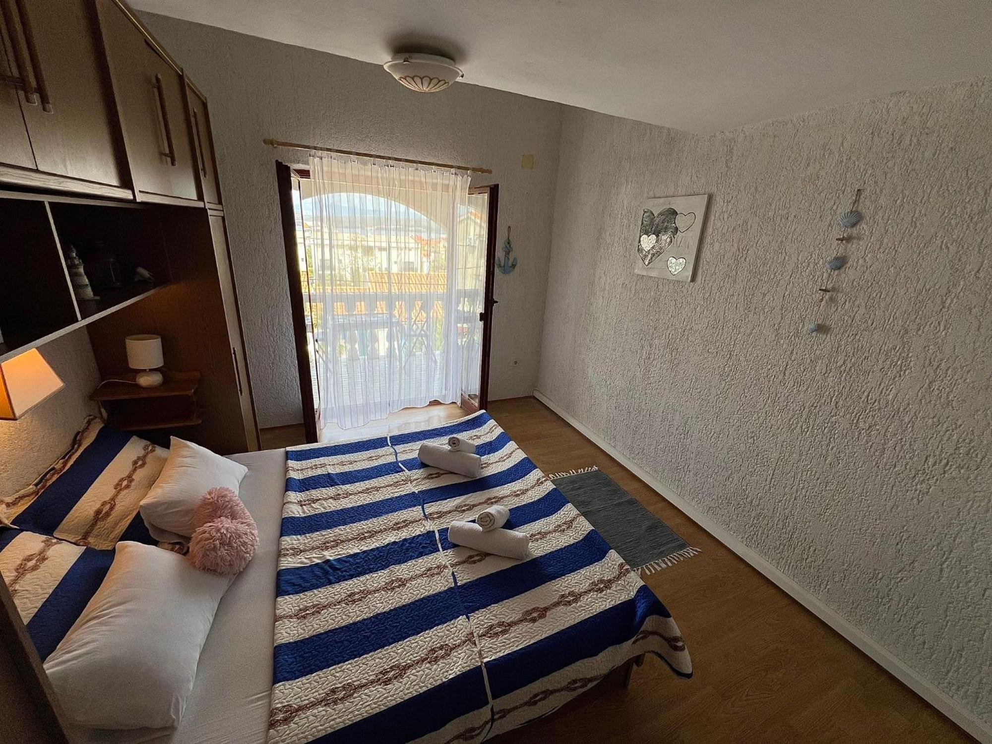 Apartments Dora And Tonka Krk بورات المظهر الخارجي الصورة