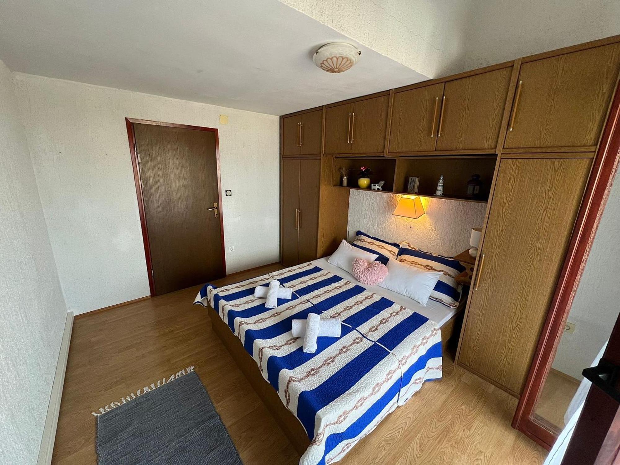 Apartments Dora And Tonka Krk بورات المظهر الخارجي الصورة