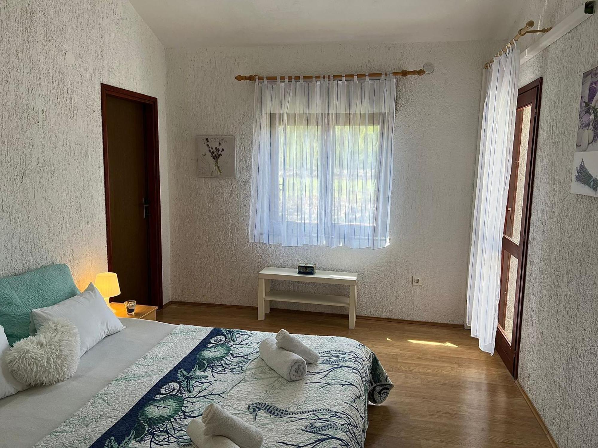 Apartments Dora And Tonka Krk بورات المظهر الخارجي الصورة