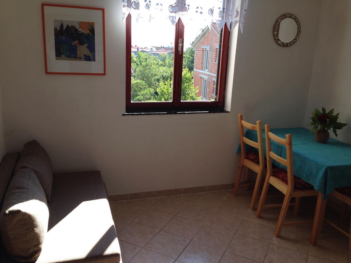 Apartments Dora And Tonka Krk بورات المظهر الخارجي الصورة